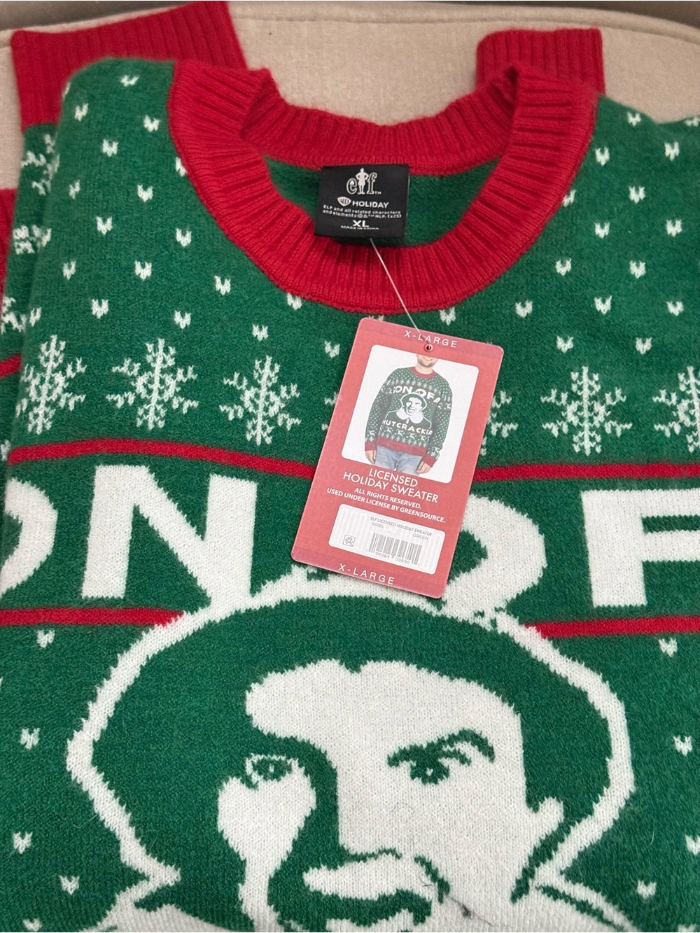 Men's Green & Red Licensed Holiday Sweater - XL